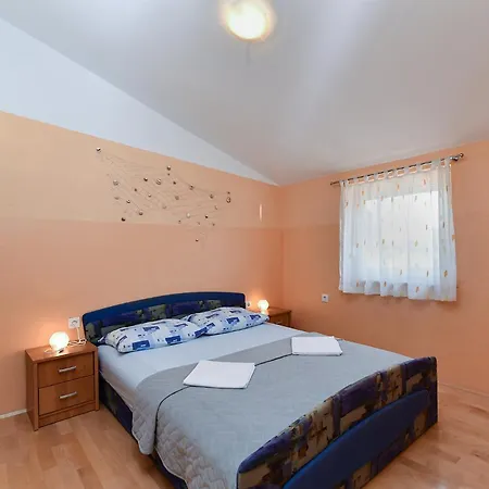 Dragica 2359 Apartament *