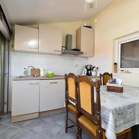 Dragica 2359 Apartment